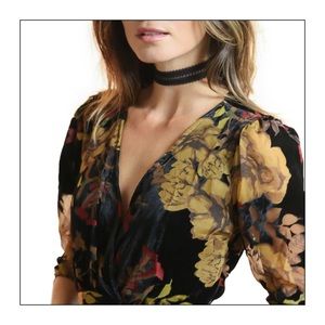 Vanessa Mooney Black Retro-Style Lace Choker